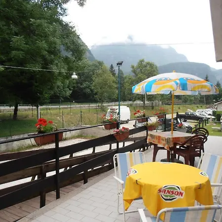 아파트호텔 Campodolcino Camping