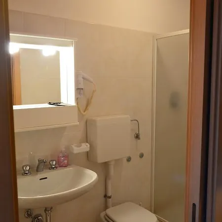 Lägenhetshotell Campodolcino Camping 3*