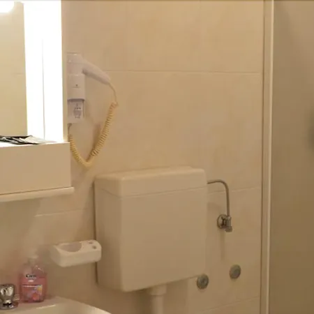 Lägenhetshotell Campodolcino Camping 3*