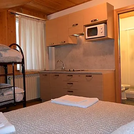 Campodolcino Camping Lägenhetshotell