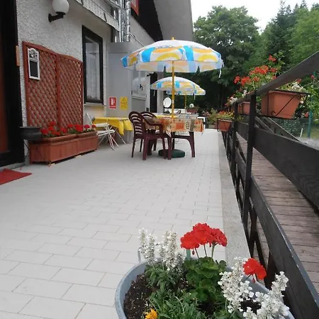 Apartmanhotel Campodolcino Camping Campodolcino