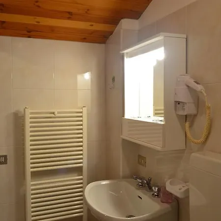 Campodolcino Camping كامبودولسينو